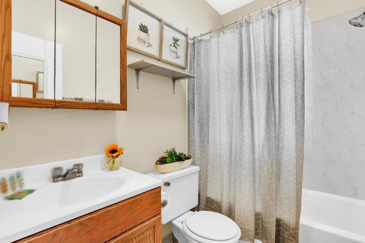 Rittenhouse Studio Apartment With Patio By Act פילדלפיה מראה חיצוני תמונה